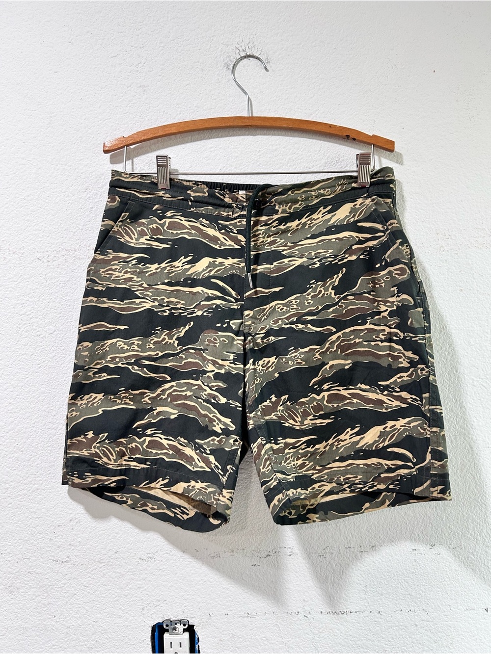 Taylor Stitch Men's Organic Cotton Adventure Shorts